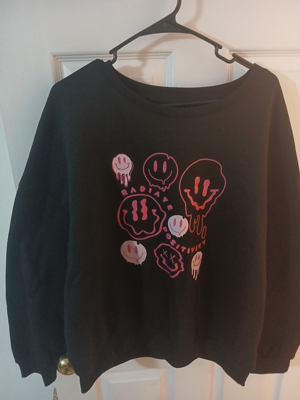 SHEIN Black Crewneck Sweater with Pink Drip Smiley Graphic